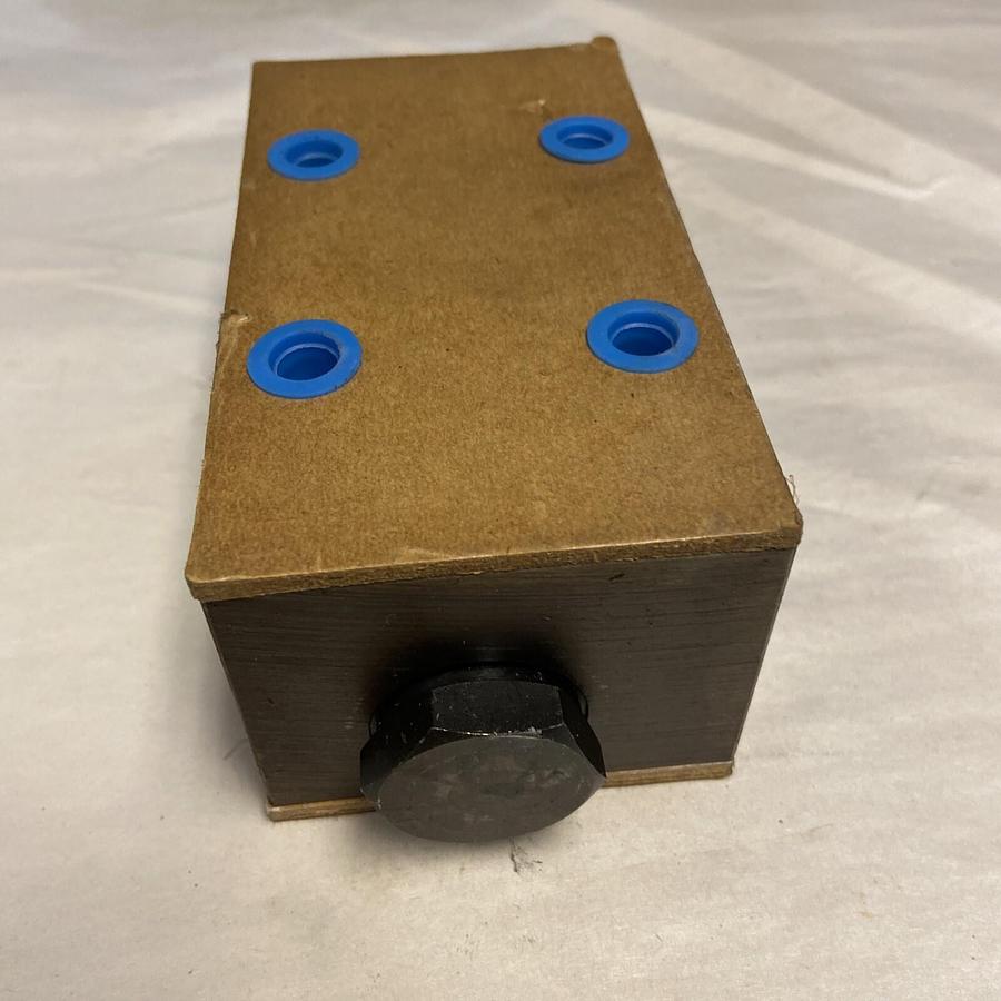 Vickers,DGMDC-5-Y-PK-30,Pilot Check Valve New NO Box