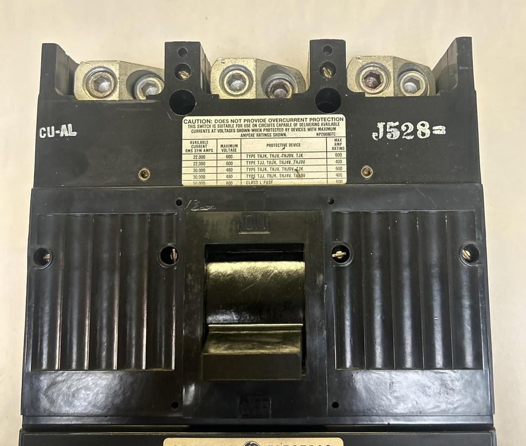 Used GENERAL ELECTRIC,TJK636Y600,CIRCUIT BREAKER 600A 600V 3P
