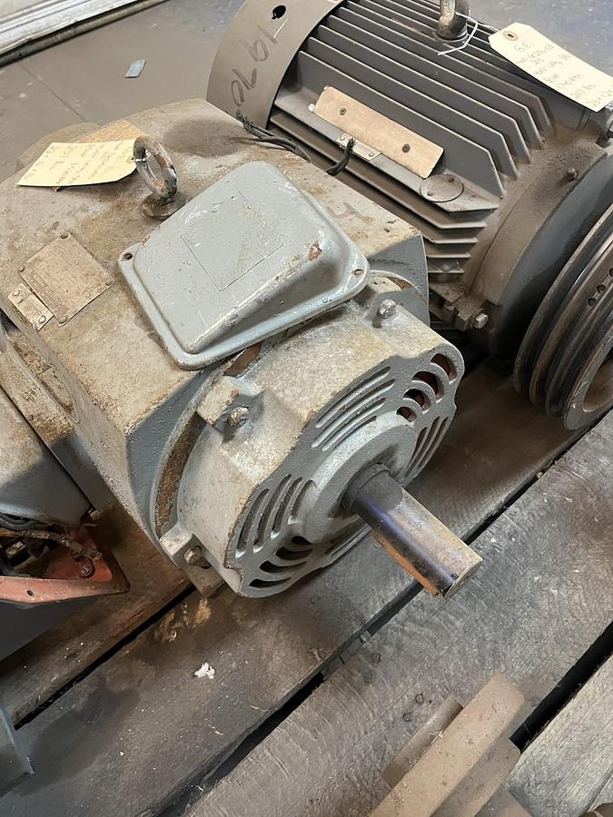 Used GE,5K256AC105,INDUCTION MOTOR 25HP 3520RPM 3PH 256T