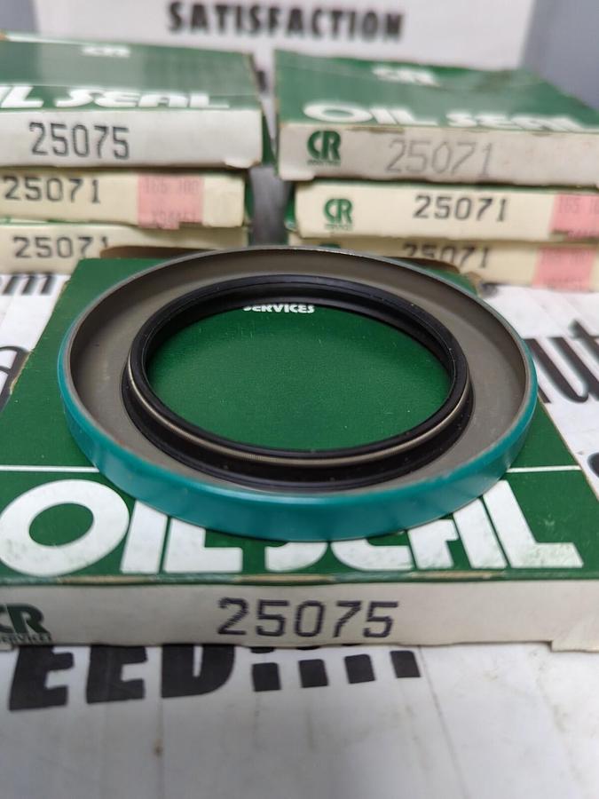 CHICAGO RAWHIDE,25075,OIL SEALS LOT OF 7 NOS