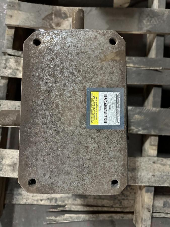 Used Boston Gear,738-20-J,Speed Reducer 20:1 Ratio