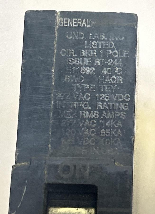 Used GENERAL ELECTRIC,TEY120,CIRCUIT BREAKER 20A 277V 1P LOT OF 2