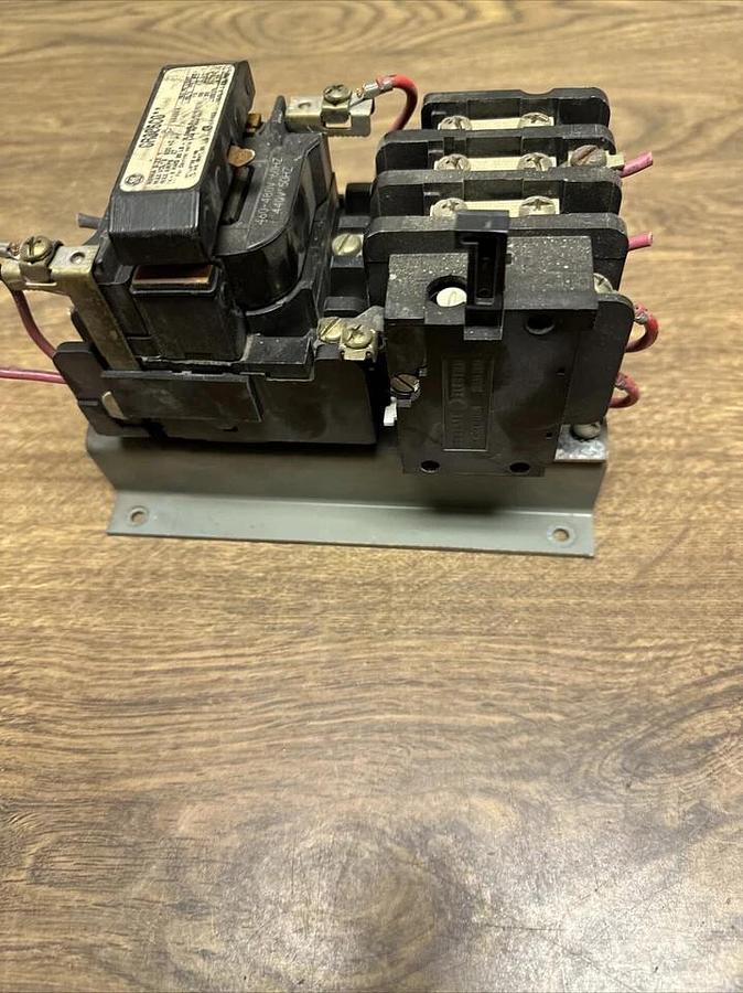 Used GE,CR306CO**,Size 1 Starter 600VAC 27Amp