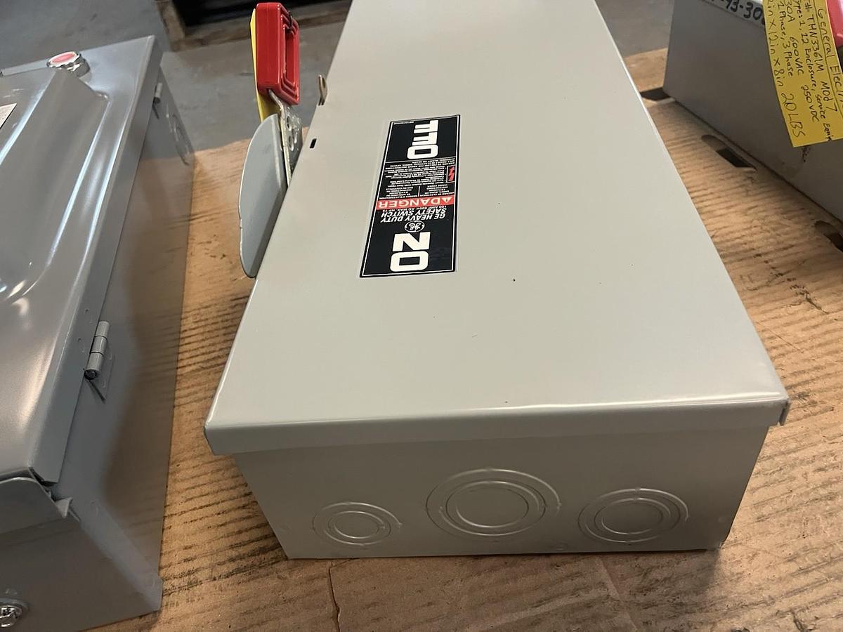 GE,TH3363,SAFETY FUSIBLE SWITCH 100A 600V TYPE 1 INDOOR