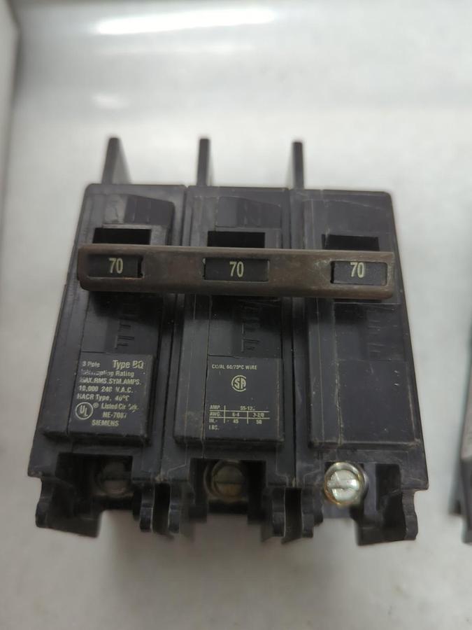Used SIEMENS,QB3B070,CIRCUIT BREAKER 3-POLE 70 AMP LOT OF 2 PRE-OWNED