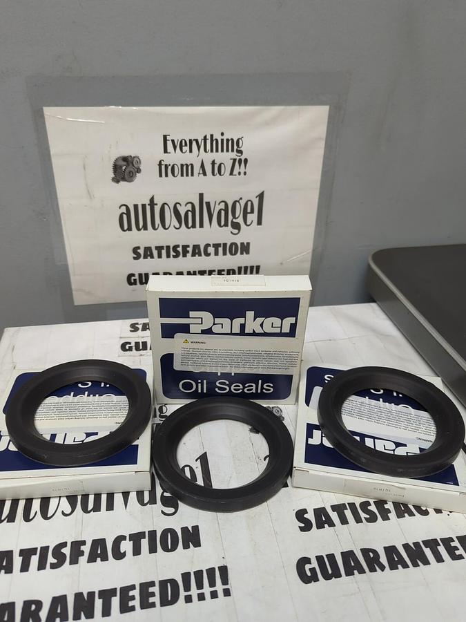 PARKER,1QTR19 10044 H1E5,OIL SEALS LOT OF 3 NOS
