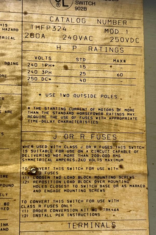 Used GENERAL ELECTRIC,THFP324,PANELBOARD UNIT 200A 240V