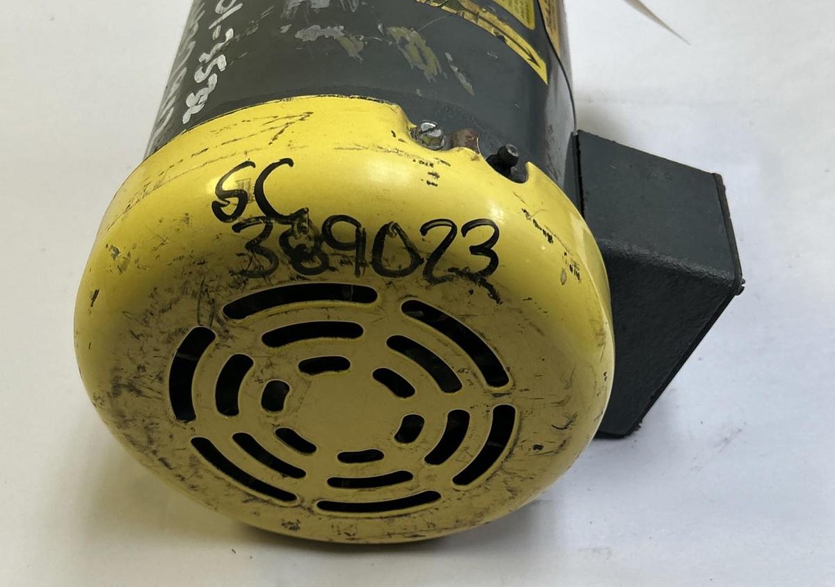 Used BALDOR,VM8003T,INDUSTRIAL MOTOR 1HP 1725RPM 208-230/460V 143TC FRAME