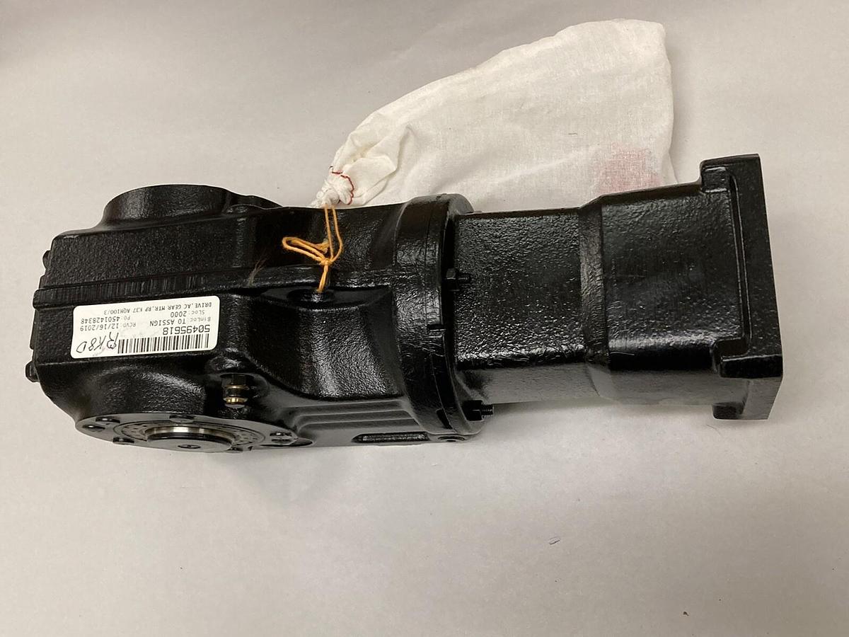 SEW Eurodrive,KA 37/T AQH100/3,Gearmotor