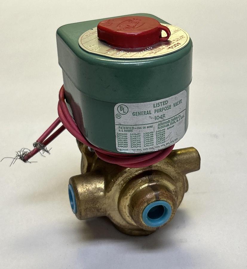 ASCO,8342A1,SOLENOID VALVE 1/4INCH 110-120V NOS