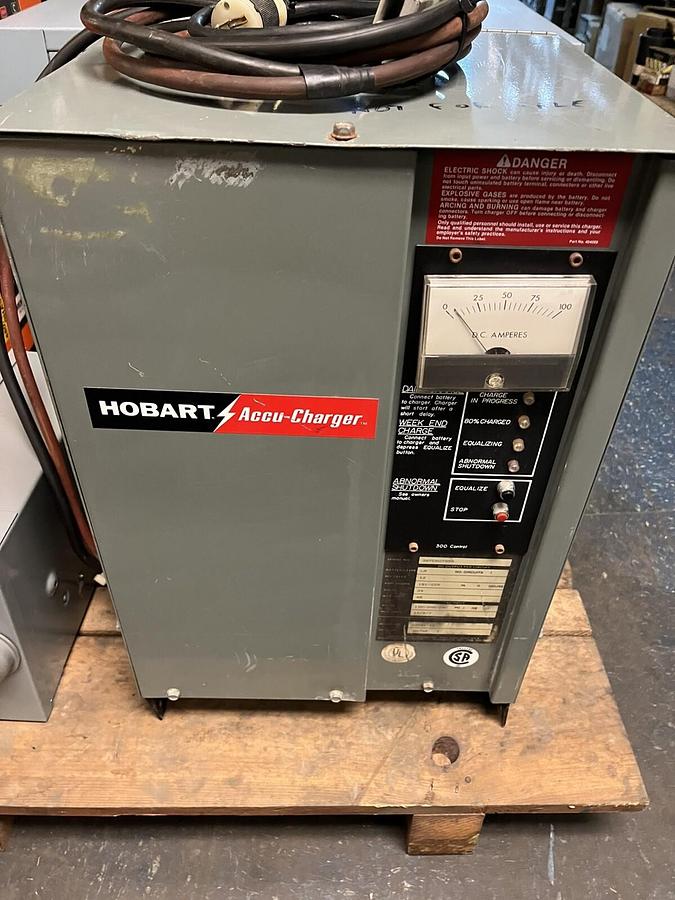 Used HOBART,225A1-12,ACCU CHARGER 24VDC 12 CELLS 120/208/240 1PH