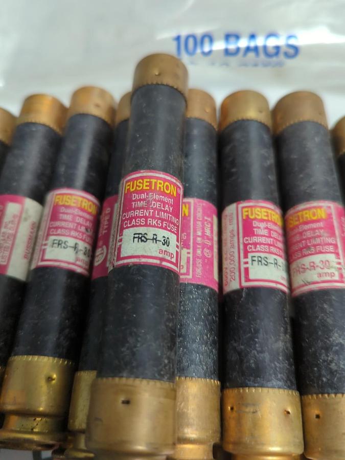 Used COOPER BUSSMANN,FRS-R-30,FUSETRON 30 AMP FUSE LOT OF 26 PRE-OWNED