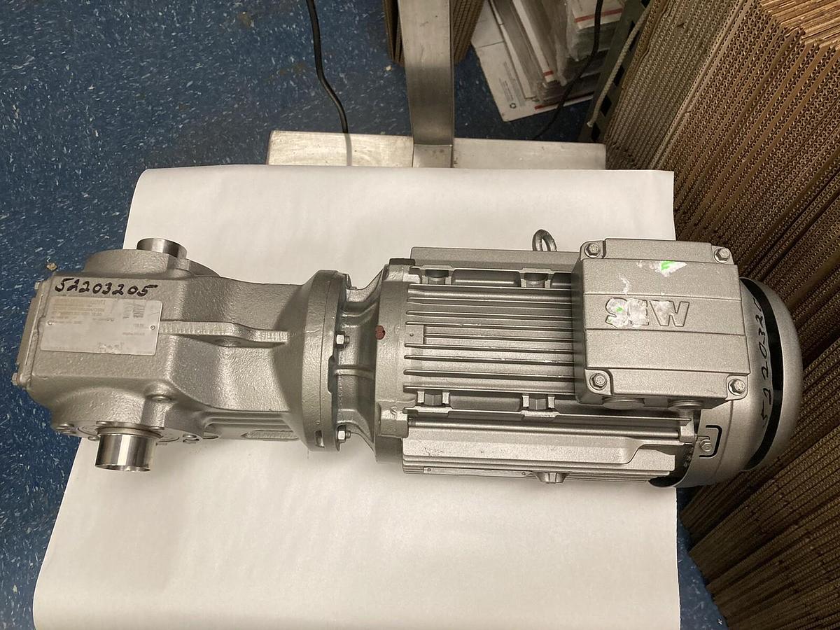 Sew-Eurodrive,KT47/T DRN100LM4/C/DH, Gearmotor Ratio 1.58  1762/90 RPM  230/460V