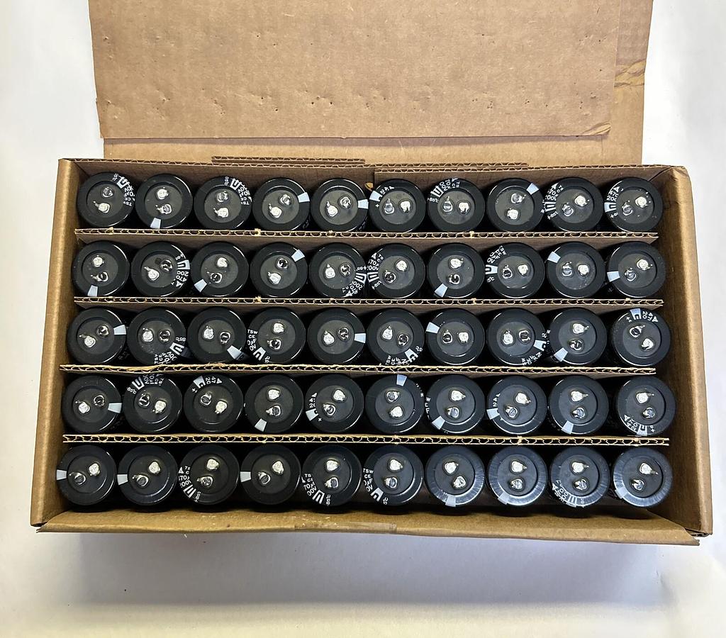 PANASONIC,ECE-T2DR471SW,CAPACITOR 470UF 200V LOT OF 50 NOS