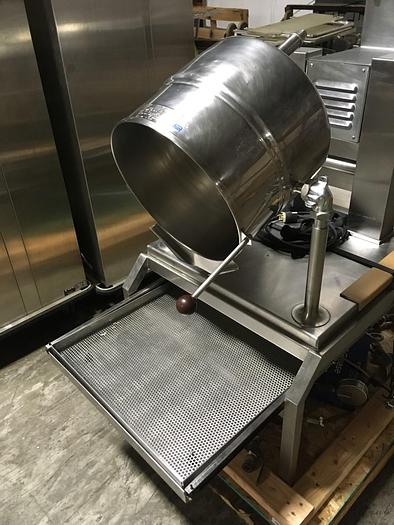 Used GROEN TDA/1-40, TA/2 40 QT. DIRECT STEAM LAB KETTLE COOKER MIXER w/ TWIN AGITATION & SCRAPE SURFACE (#785)