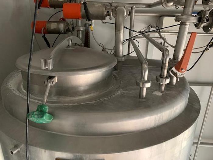 Used 1993 Rustfri syrefast 2 m3 tank