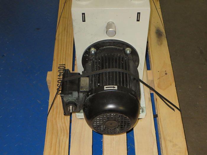 Used Pfeiffer Balzers DUO 060A Vacuum Pump + AEG AM90LYQ4 Motor (220/380VAC, 3-Phase)