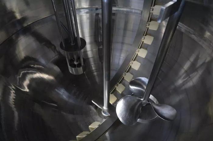 Used 500 GALLON LEE TRIPLE MOTION KETTLE - T 316 SS - 125 PSI JACKET