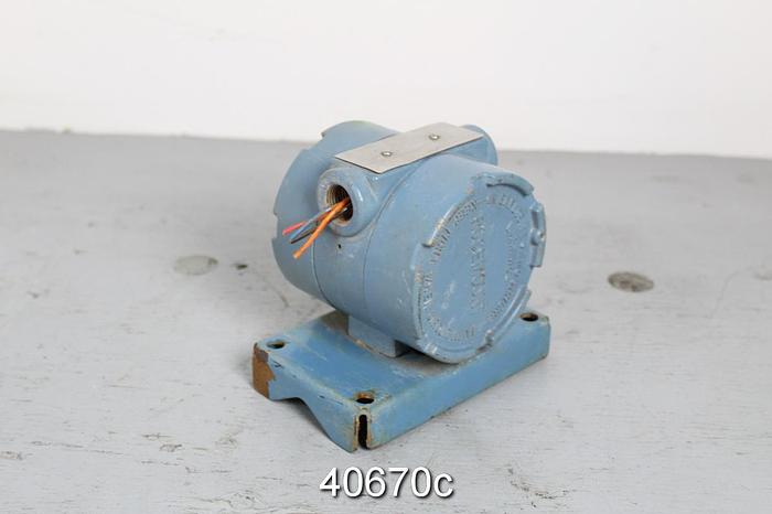 Used Rosemount 0444RL2U1A2NA Temperature Transmitter, RTD Type #40670