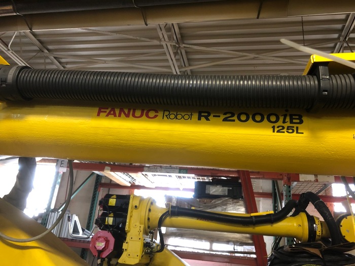 Used FANUC R2000iB/125L 6 AXIS CNC ROBOT WITH R30iA CONTROLLER