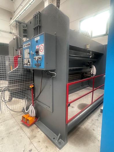 Usato PIEGATRICE ROMEA IDRAULICA 5000 X 160 TON