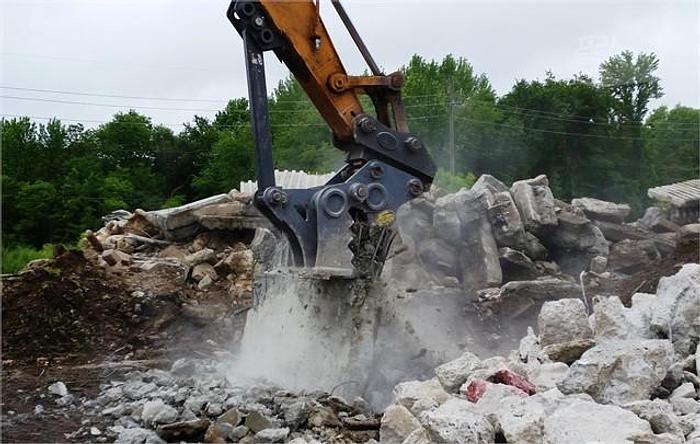 Used Attachments OF ALL TYPES CALL FOR SPEC AND QUOTE