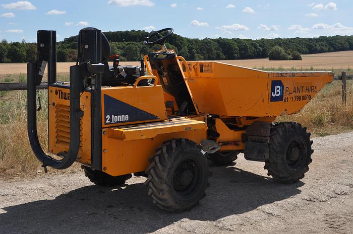 Used 2015 THWAITES 2 TONNE SWIVEL