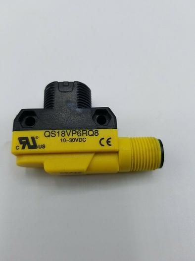 Used BANNER ENGINEERING World Beam Sensor QS18VP6RQ8