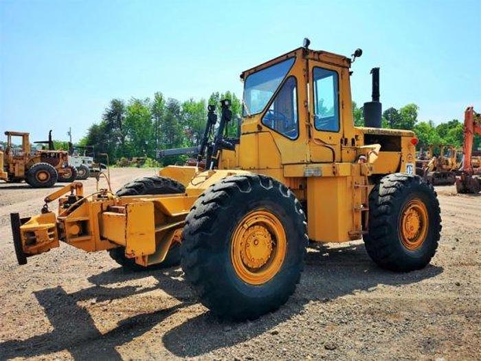 Used 1972 CATERPILLAR 814