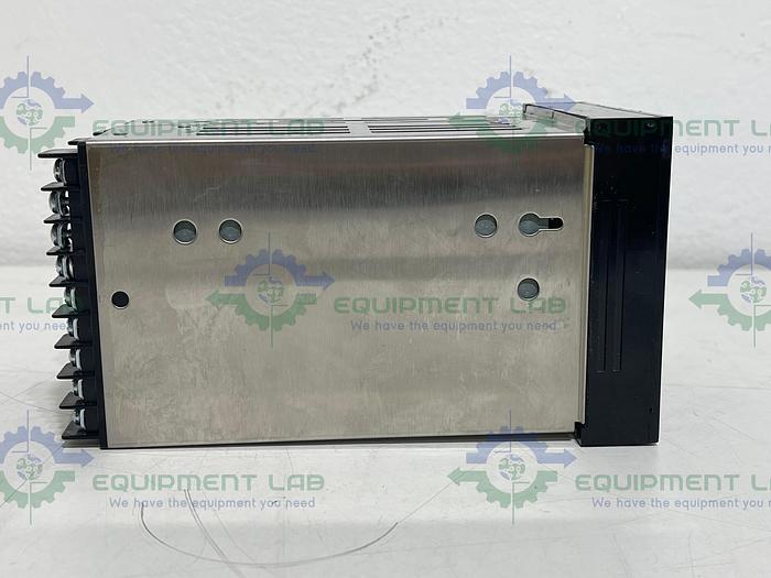 Watlow  945A-3CA2-AJAP Temperature Controller