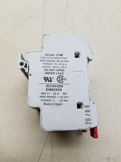 Used Bussmann Fuse holder CHM3D with Fuses CCMR 8