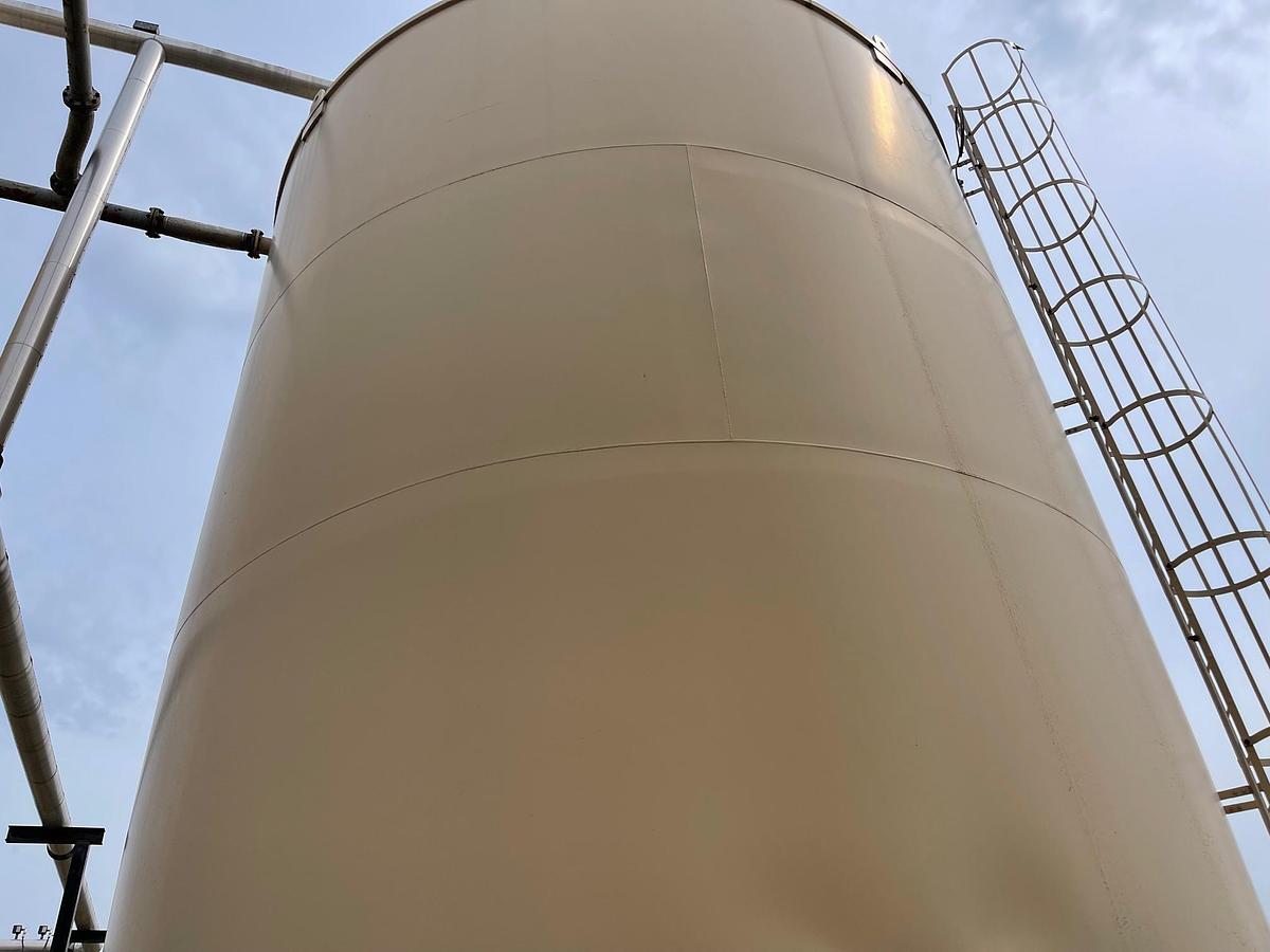 Used 2001 GLM 2500 BBL Tanks