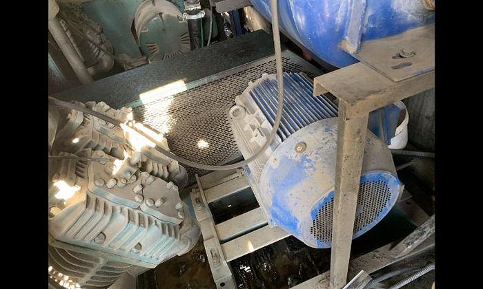 Used Instrument Air Compressor Building