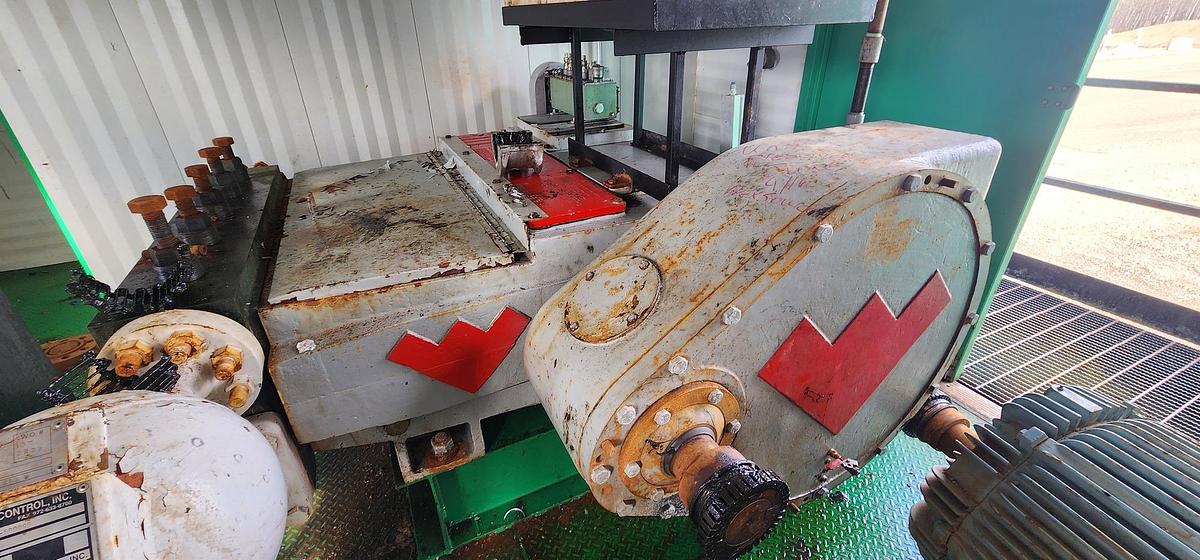 Used Weathorford 300 HP Quintuplex Plunger Pump Package with Horizontal Inlet Separator