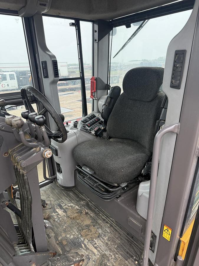 Used 2012 Volvo G976