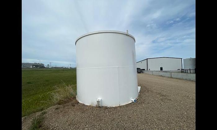 2 x New 200 BBL Skidded Tanks