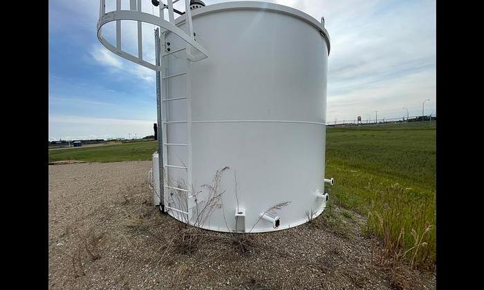 2 x New 200 BBL Skidded Tanks