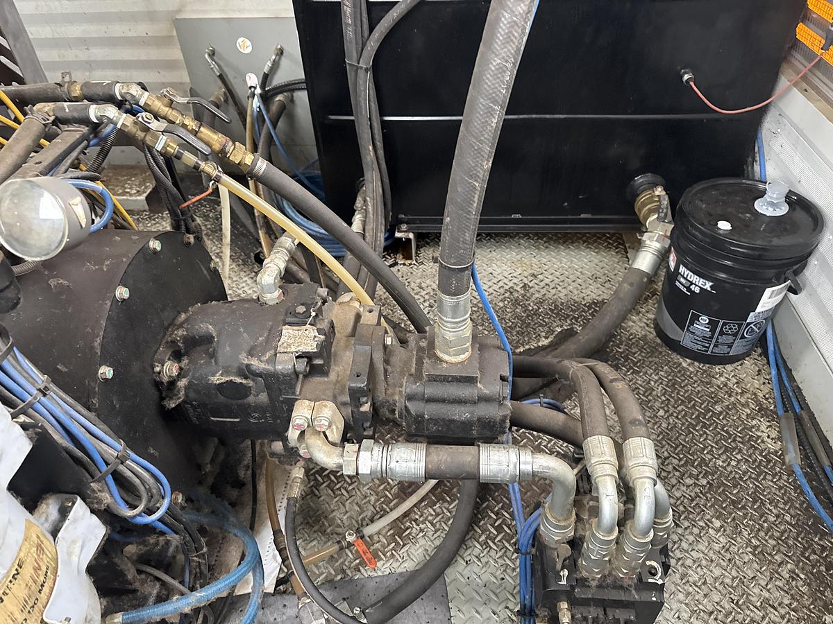 Used Zedi SJ6000 Tandem Gas Pump Jack Artificial Lift System