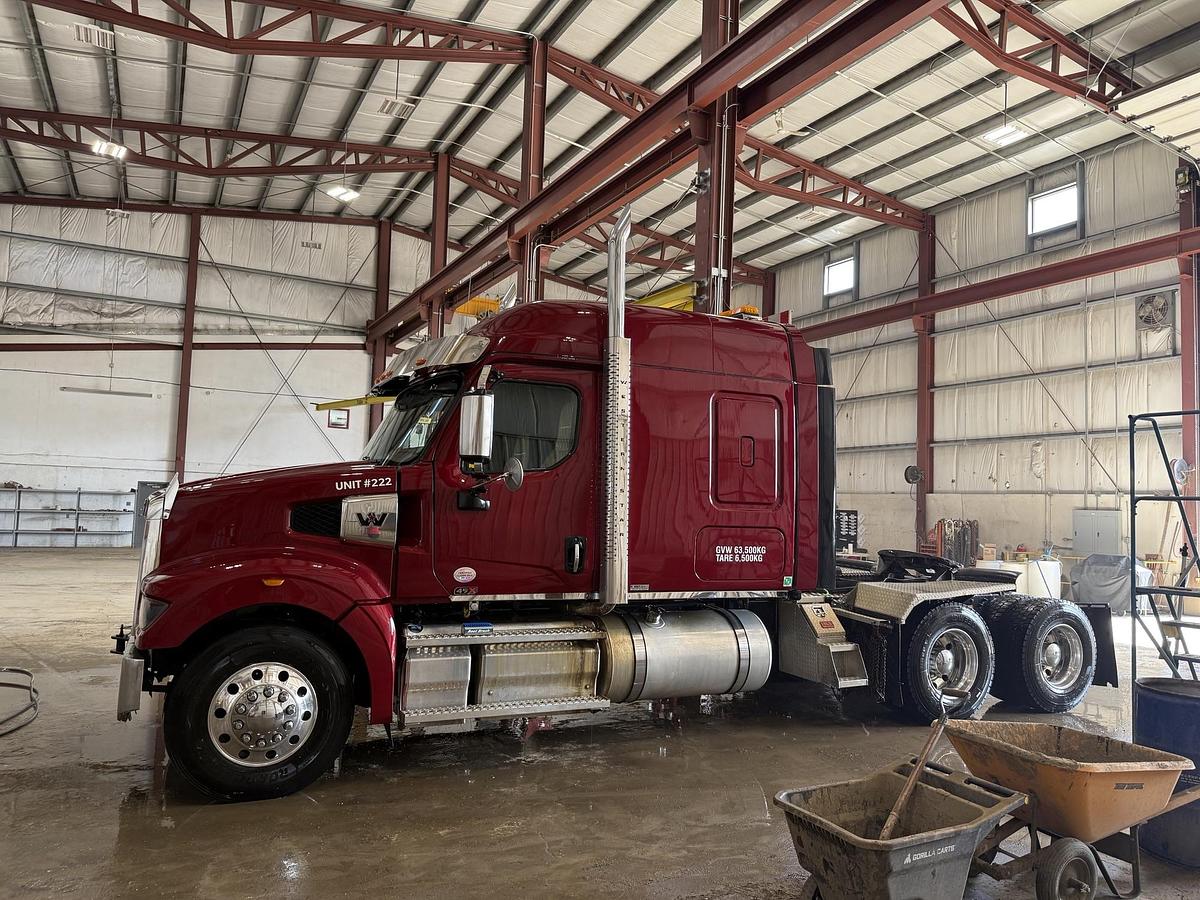 Used 2022 Western Star 49X