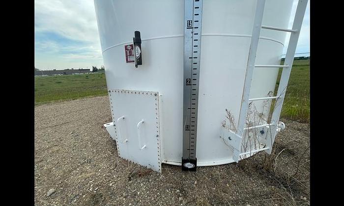 2 x New 200 BBL Skidded Tanks