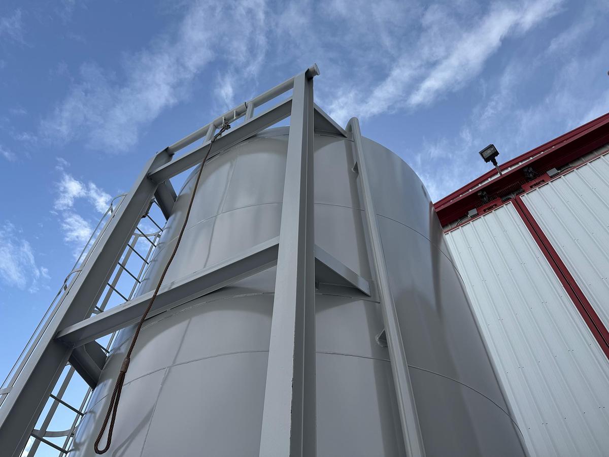 Used 2006 Peaceland 400 BBL Tanks