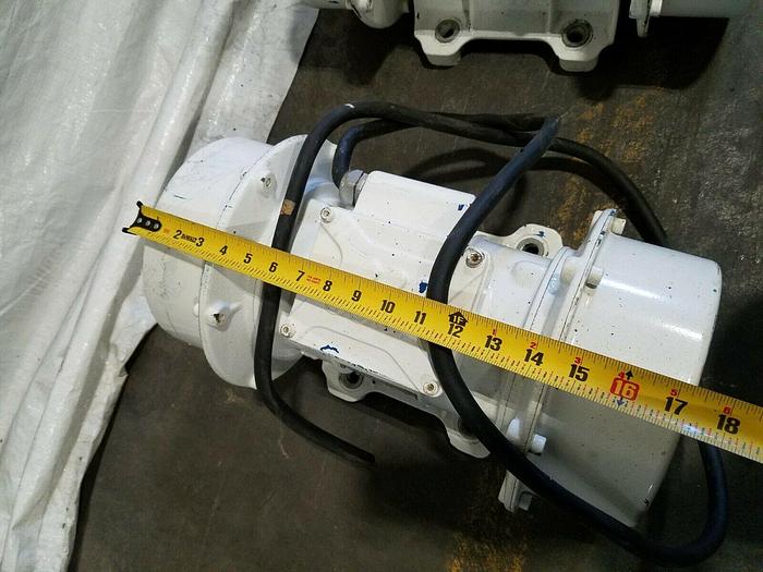 Used Vibra Screw Electric Vibrator Motors used for powder hopper shakers