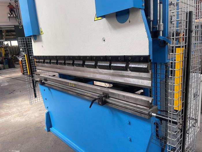 Usato PIEGATRICE GASPARINI IDRAULICA 2000X40