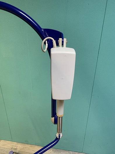 Used Arjo Maxi Move Gurtlifter für effiziente Transfers