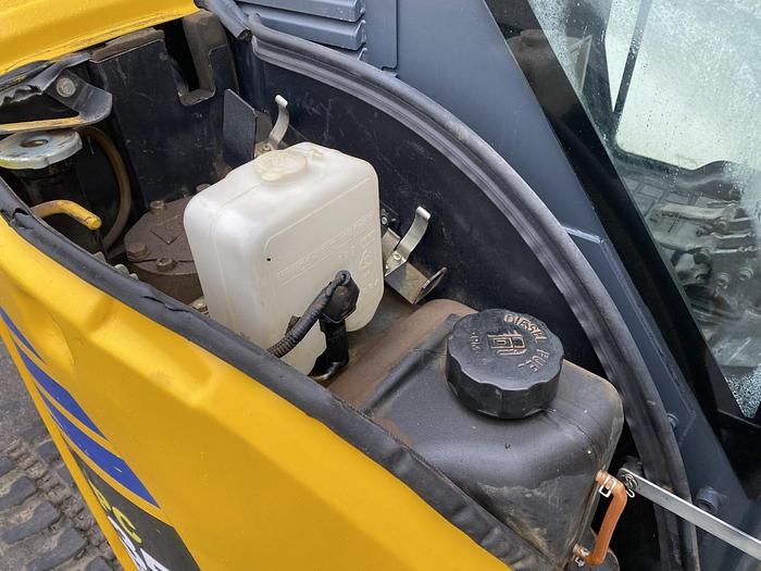 Usato 2011 KOMATSU PC35 MR-3