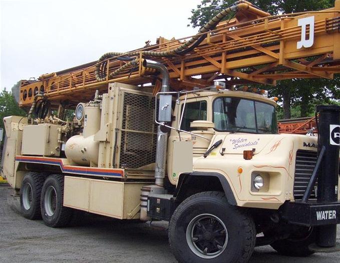 Used 2002 Reichdrill 690WS drill rig