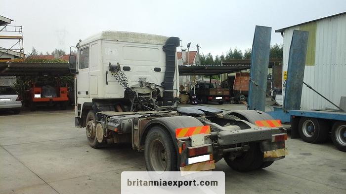 Used 1994 VOLVO F12 400 tractor unit