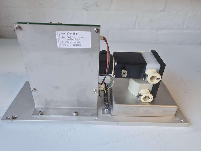 Used Qiagen Robo Vac RD 4