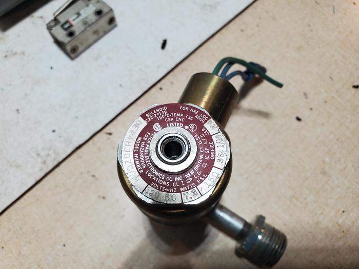 Used Solenoid Valve 0E24HJDZCCM 120V 150 PSI (BRA3)