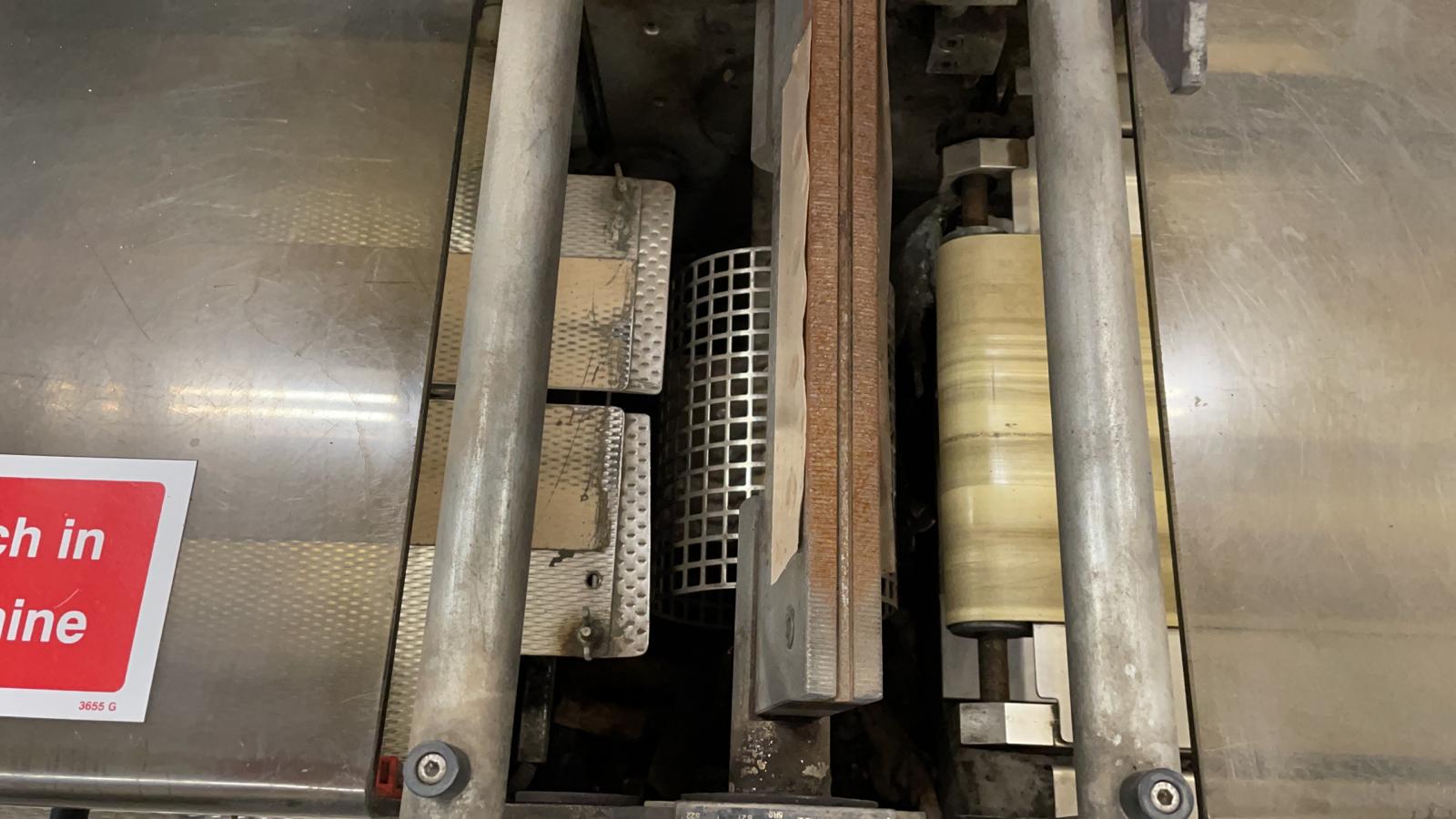 Used 2007 Record Scorpion horizontal wrapper